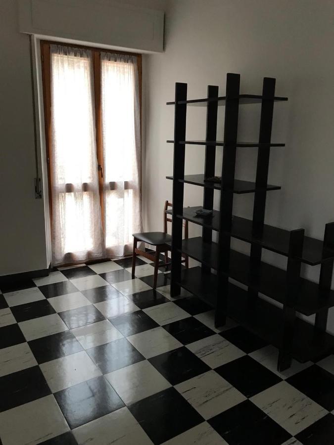Laura'S House Apartment Каляри Екстериор снимка