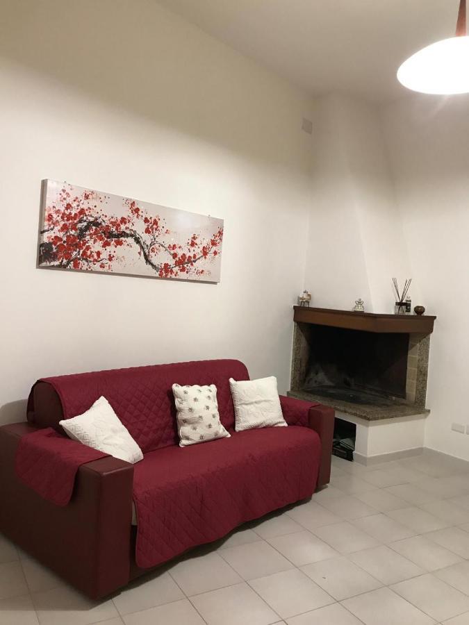 Laura'S House Apartment Каляри Екстериор снимка